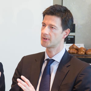 Derek Williams, bfinance